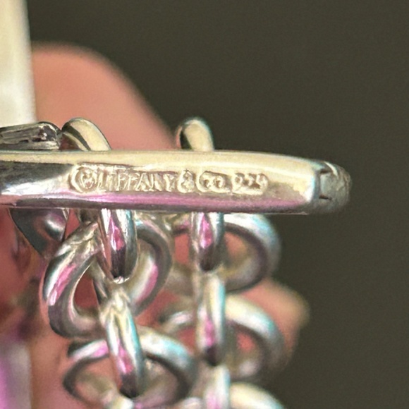 Tiffany & Co Heart Clasp Choker/Necklace. NWOT. Size 6 1/2 inches. RETIRED - Picture 5 of 7